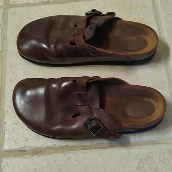 Chocolate brown naot clogs size 7 - Picture 2 of 7